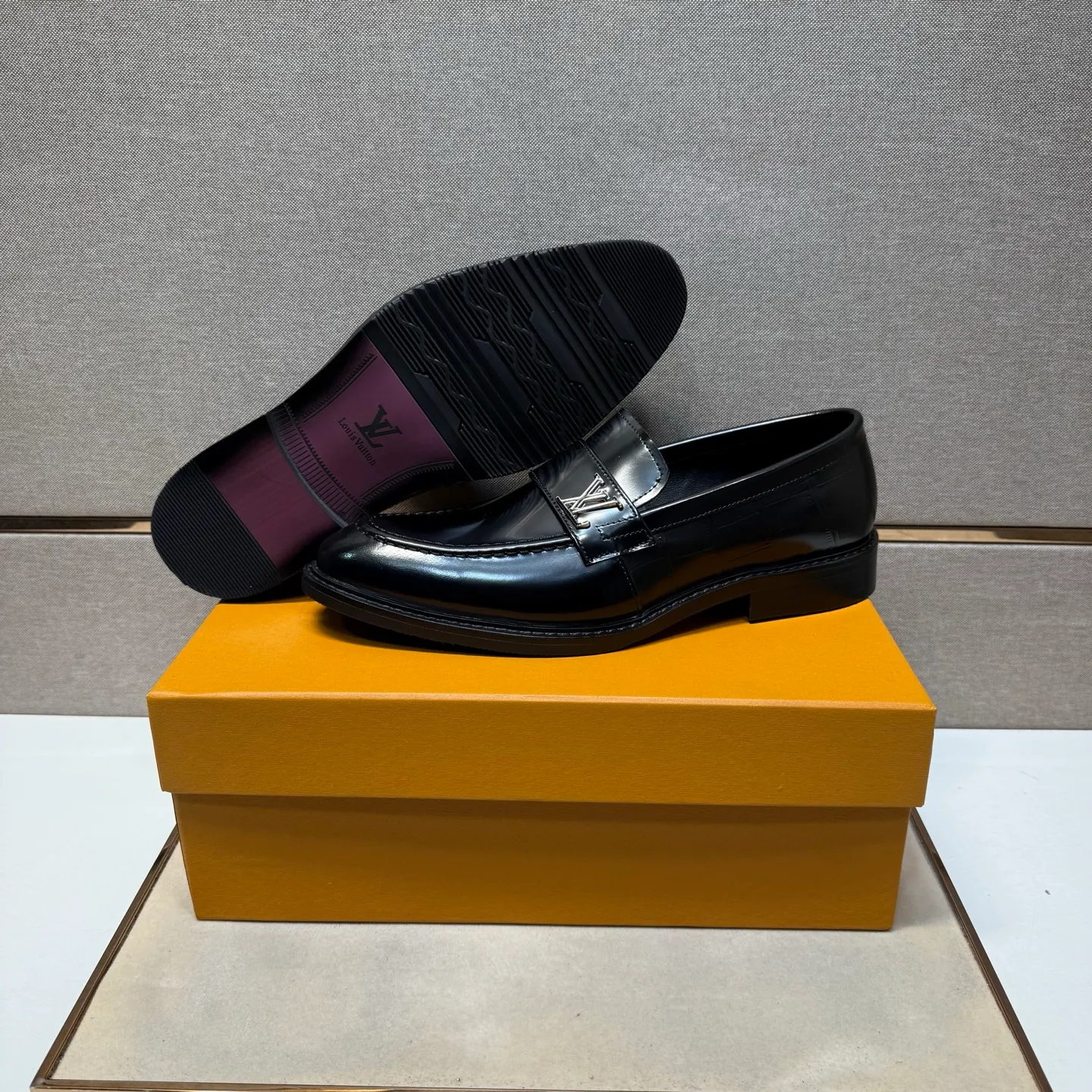 Men's men's shoes 💰pp462【LV～】Men's casual leather shoes 2025z cabinet sales simultaneously 🔶Size: 39-44#️⃣ 🔷2 colors🔜The upper is made of multi-material splicing➕Cow leather lining, comfortable and breathable, sole: original comfortable and wear-resistant outsole, ⚠️real thing📱photographed🎬real thing is better📢📢📢